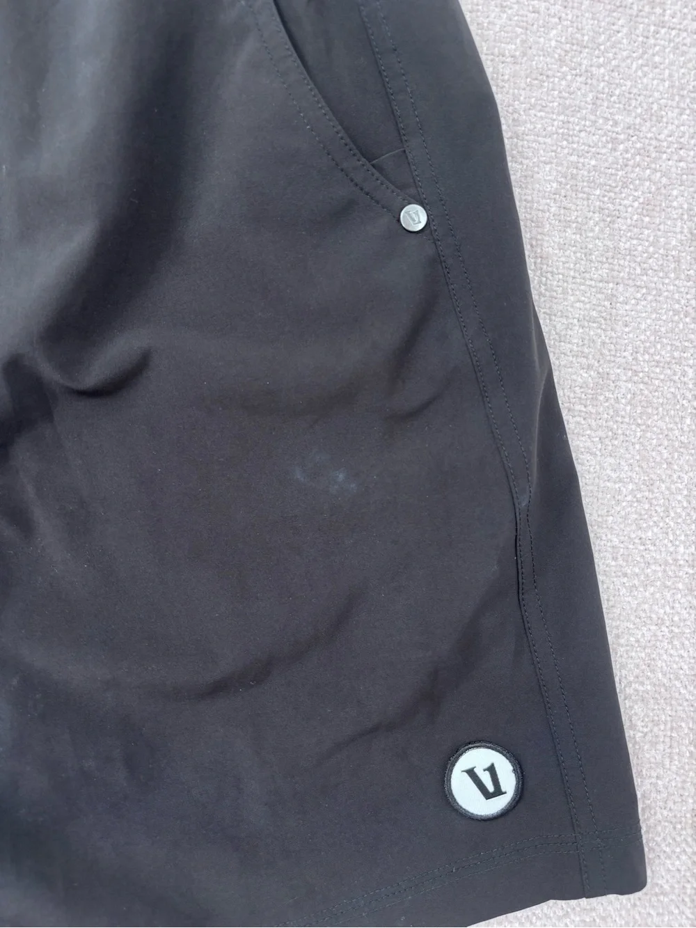 VOURI Kore men’s shorts lined 7” V302 black Sz XL athletic
